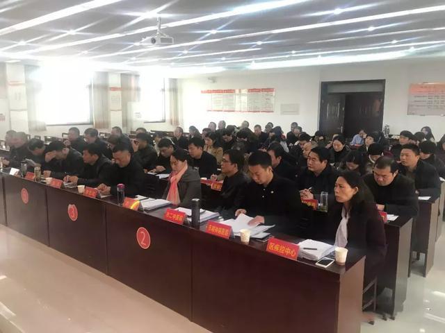 平顶山_2025正版资料全年免费公开,鞭挞应用详细解答、解释与落实